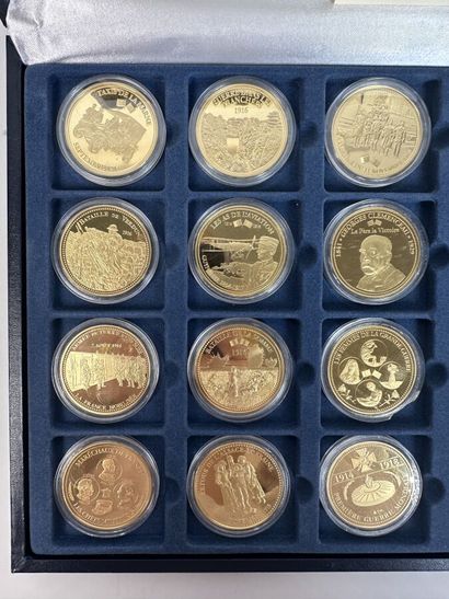 Box of 12 medals, collection 