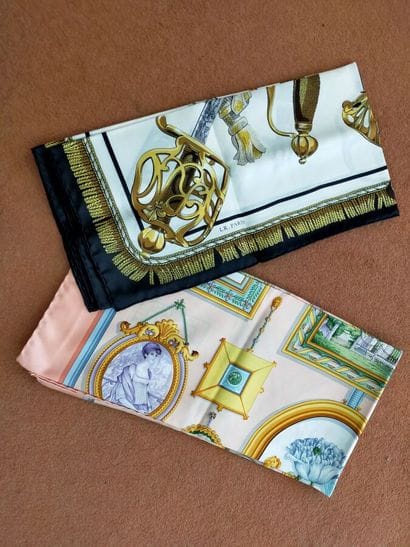 GUCCI 
Silk square 

MAUPETIT silk square...