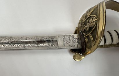 MANTON & Co ENGLAND 
Sabre de marine origine...