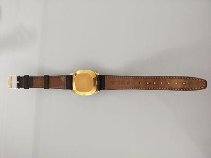 OMEGA
Men's watch with rectangular dial in...