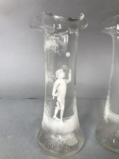 [tennis] Lot
- Two glass soliflores with...