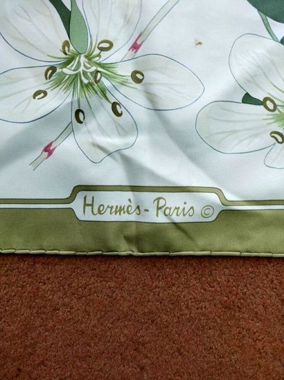 HERMES Paris
Silk square printed with 