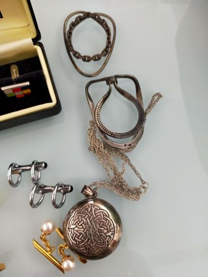 Cufflink set