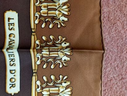 HERMES Paris
Square in printed silk 