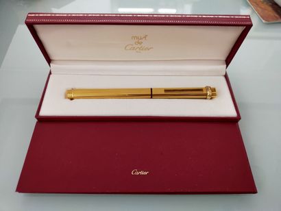 CARTIER Paris
Gilded metal fountain pen with...
