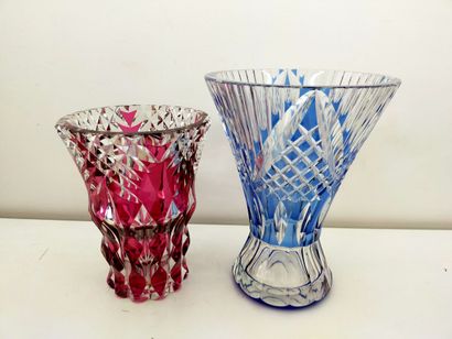 VAL SAINT LAMBERT
Two crystal vases
Height...
