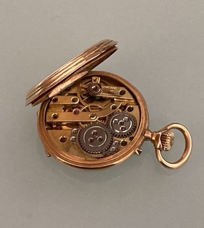 18k yellow gold collar watch
Monogrammed
Gross...