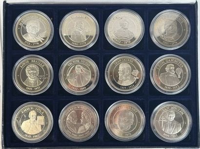 Box of 12 medals, Heritage Treasure, Pantheon...