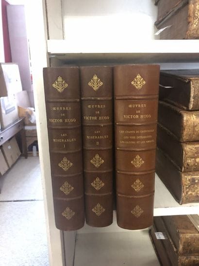 Set of volumes Victor HUGO