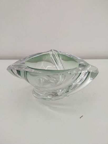 VAL SAINT LAMBERT
Ashtray and bird in cr...