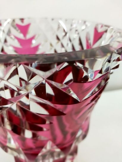 VAL SAINT LAMBERT
Two crystal vases
Height...