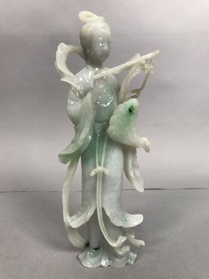CHINE
Déesse en jade 
Haut. : 23 cm. 