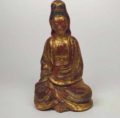 ASIE, Boudha en tailleur en bois laqué rouge...