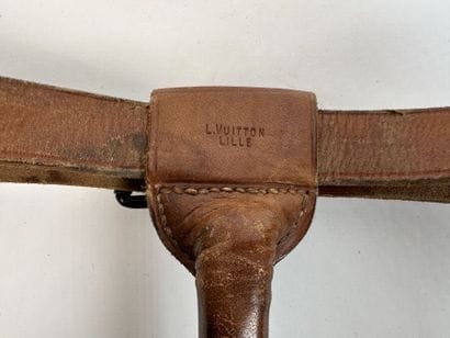 LOUIS VUITTON
Luggage rack in natural leather
Length...