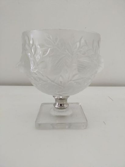 LALIQUE FRANCE
Set of three vases
-Vase on...