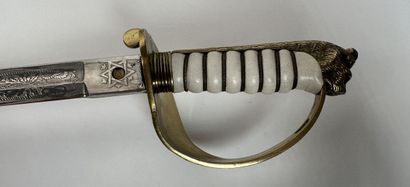 MANTON & Co ENGLAND 
Sabre de marine origine...
