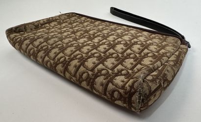 CHRISTIAN DIOR
Clutch bag in signed canvas...