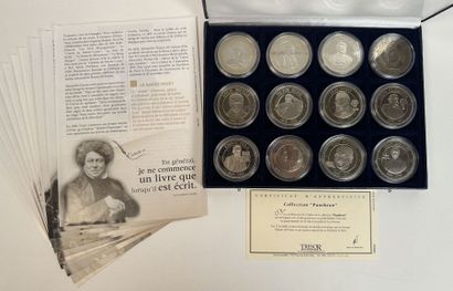 Box of 12 medals, Heritage Treasure, Pantheon...