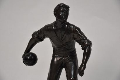 BOWLING GAMES.
Bowling player.
Sculpture...