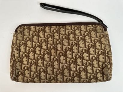CHRISTIAN DIOR
Clutch bag in signed canvas...