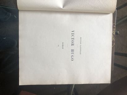 Set of volumes Victor HUGO