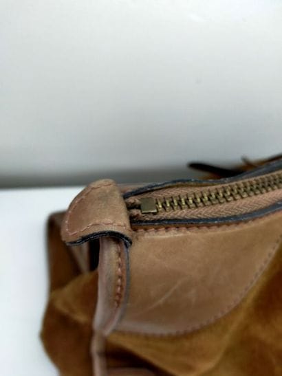 GUCCI
Brown leather travel bag
Height: 36...