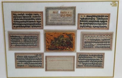 INDE
Ensemble de huit pièces encadrées avec...