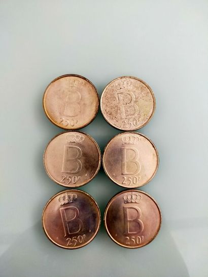 6 pieces of 250 Belgian Francs in silver
Weight...
