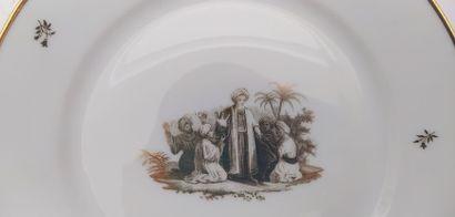 SEVRES
30 white porcelain cake plates with...