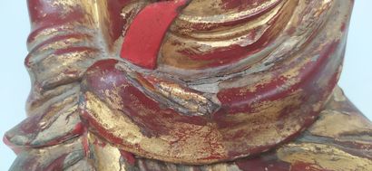 ASIE, Boudha en tailleur en bois laqué rouge...