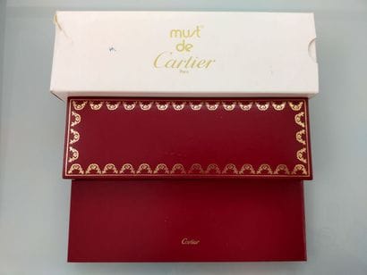 CARTIER Paris
Gilded metal fountain pen with...