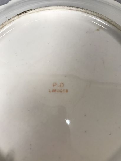 [tennis] three ceramic plates decorated with...