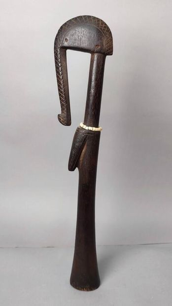MOSSI, Burkina Faso.
Bois sculpté et scarifié,...