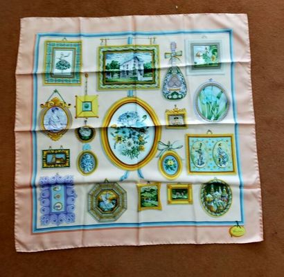 GUCCI 
Silk square 

MAUPETIT silk square...