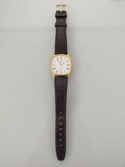 OMEGA
Men's watch with rectangular dial in...