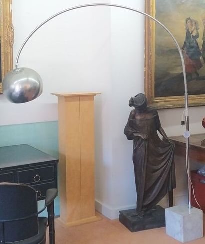 Chrome-plated and brushed metal floor lamp...