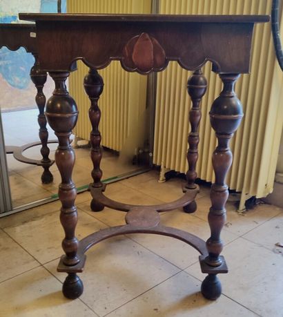 Small table in natural wood, turned legs...