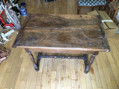 Oak armchair, worn yellow fabric upholstery
Height...