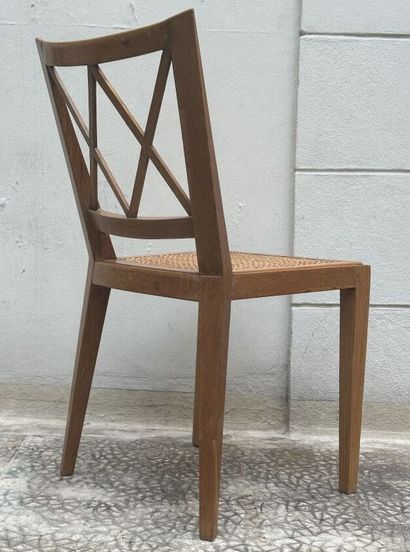 Waxed oak cross-beam chair with sloping back...