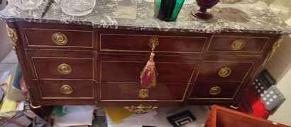 Louis XVI style veneered chest of drawers...