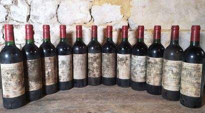 12 bottles Château LA LAGUNE - 3ème Gcc Haut...