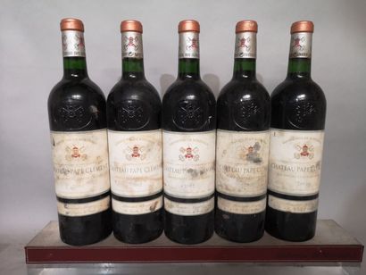 5 bouteilles Château PAPE CLEMENT - GC Pessac...
