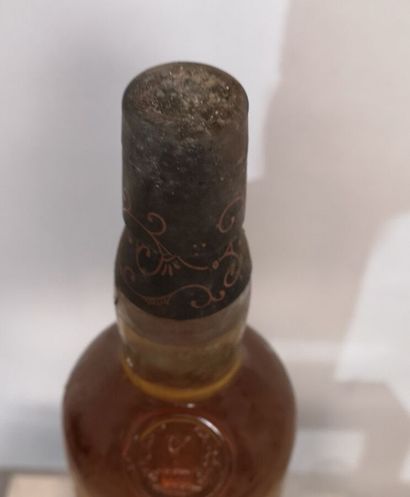 1 bottle KNOCKANDO SCOTCH WHISKY 1990 Slightly...