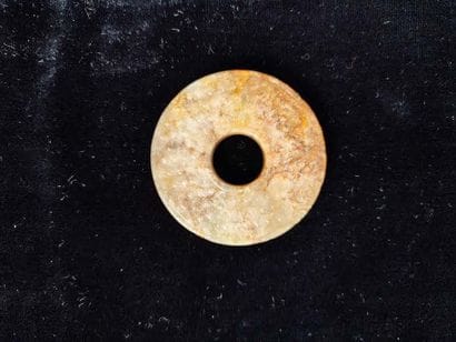 Small jade Bi disk
China, Ming dynasty (1368-1644)
In...