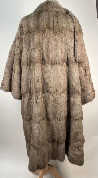 Set of three fur coats
Tears

