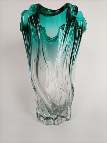 Twisted glass vase with green highlights
Height...