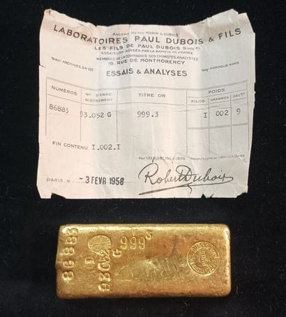 Gold ingot
N° 86883 and 93052. Weight 999.3....