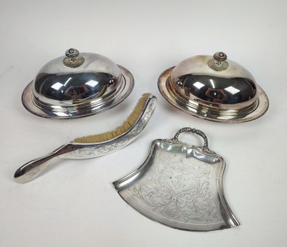 Lot of silver-plated metal including goblets,...