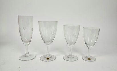Crystalline service set including twelve...