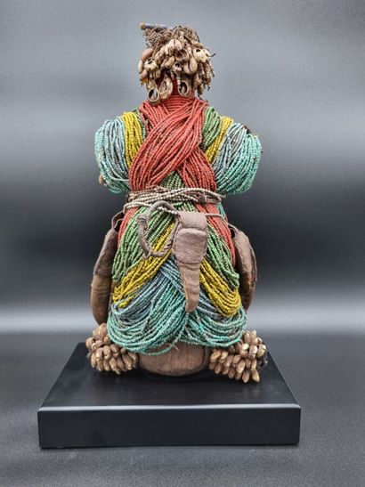 NAMJI, North Cameroon
Large doll, patinated...